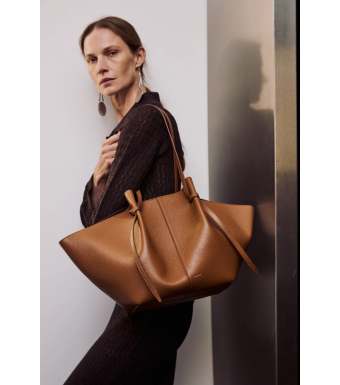 YUZEFI Large Mochi Pebble Grain Leather, Hazel